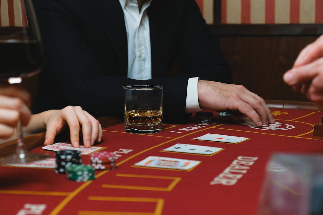 Trò Chơi Casino Live – Trải Nghiệm Casino Trực Tuyến Chân Thực Và Cuốn Hút